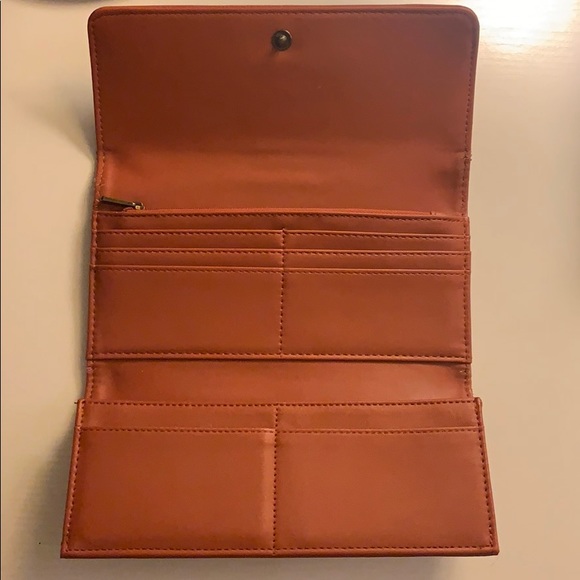 Large Wallet - Picture 2 of 5